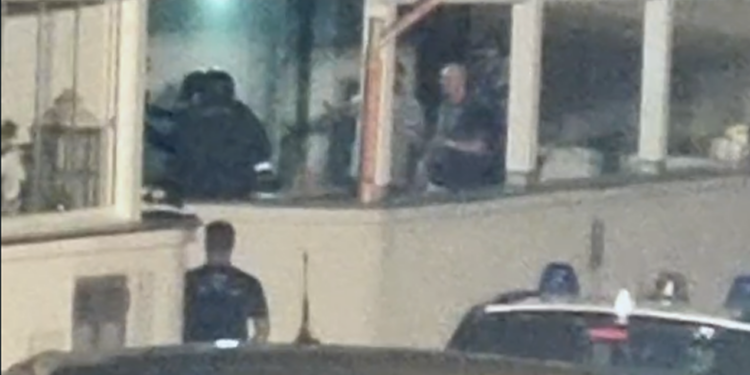 Bacoli irruzione carabinieri