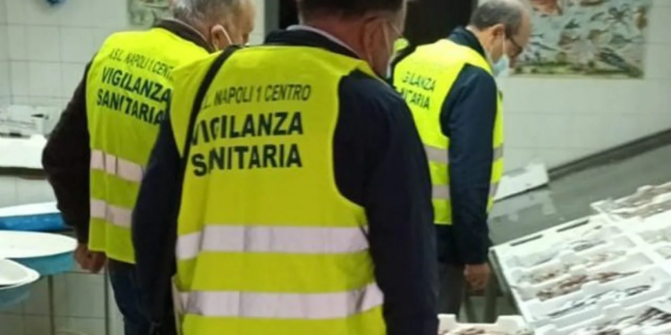 NAPOLI alimenti pericolosi ASL