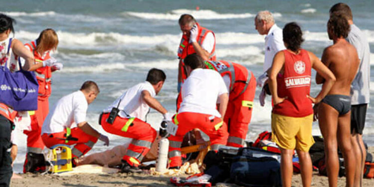 Papà e figlio morti annegati ad Ischitella: fatale una gara di tuffi dagli scogli