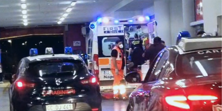 Accoltellati Napoli Centro