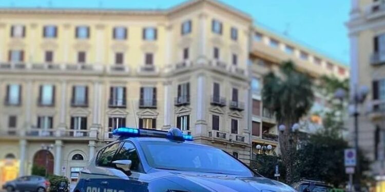 Polizia Vomero Napoli