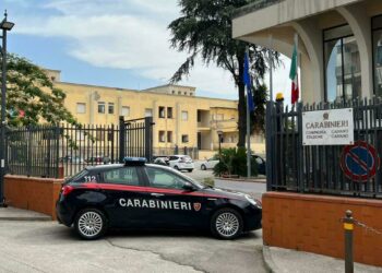 Caivano, uomo picchia sua moglie, la segnalazione:”la sta ammazzando”