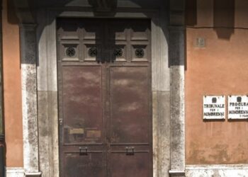 Aggredito un 17enne con sindrome di down: 6 adolescenti riprendono la scena con lo smartphone