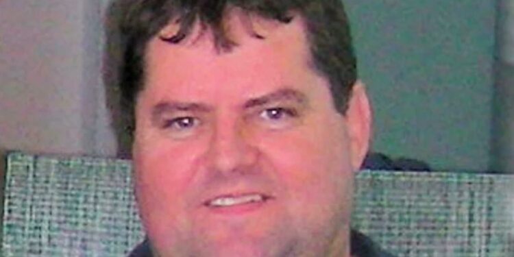 Viene dichiarato morto e trasferito in obitorio ma era vivo: 55enne muore dentro un sacco