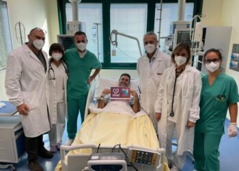 Uomo ha un infarto, salvo grazie all’allarme lanciato dalla figlia di 11 anni