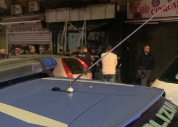 Napoli bomba cavalleggeri