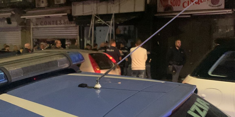 Napoli bomba cavalleggeri