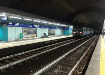 Napoli metropolitana piazza cavour