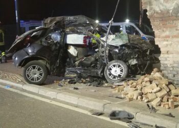 Incidente mortale distrugge due famiglie: morte 4 persone tra cui 3 minori