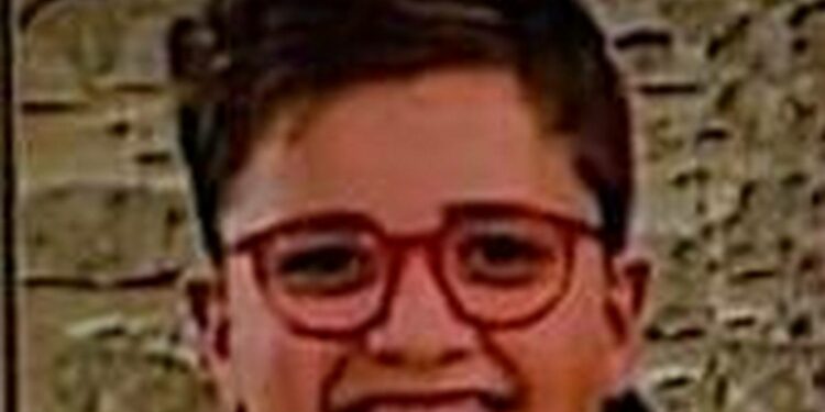 Mauro muore a 12 anni dopo un malore in campo: lo strazio della famiglia dopo un mese in ospedale