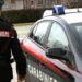 Infila la testa della moglie nel forno: arrestato un 60enne