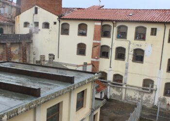 Portava droga in carcere al figlio: arrestata donna di 49 anni per spaccio