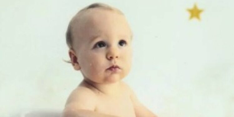 Bimbo muore a 15 mesi per una meningite fulminante