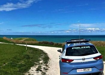 Polizia Cadavere Spiaggia