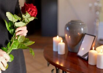 Urna Cineraria rubata