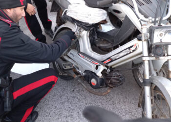 Maxi-sequestro di scooter a Calvizzano: Carabinieri multano per 17mila euro