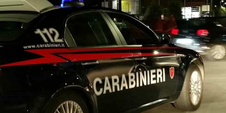 villaricca 28enne aggredisce passanti