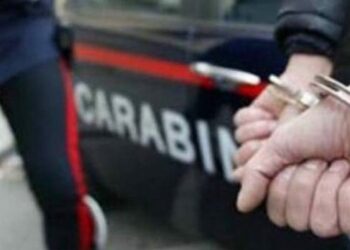 arrestato uomo agli arresti domiciliari
