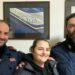 Ha una crisi respiratoria mentre è paralizzata nel traffico, viene salvata dalla Polizia: “Siete i miei angeli”