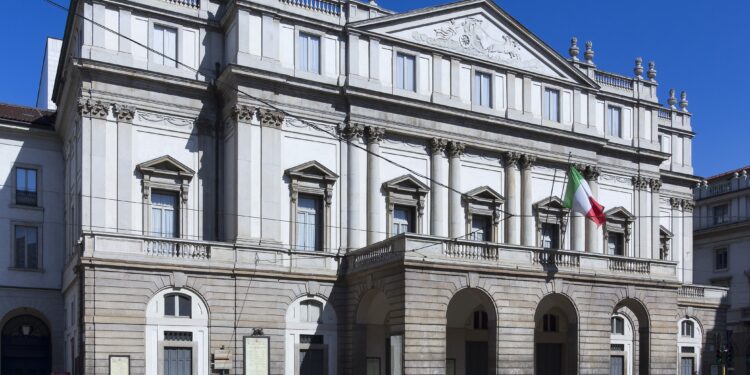 atto-vandalico-teatro-scala