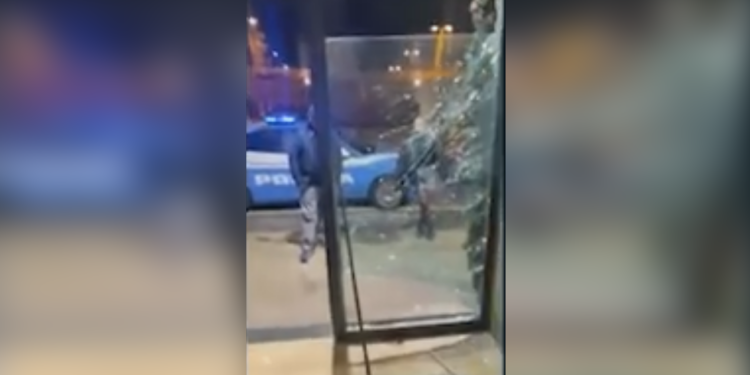 Ambulanza rubata Napoli