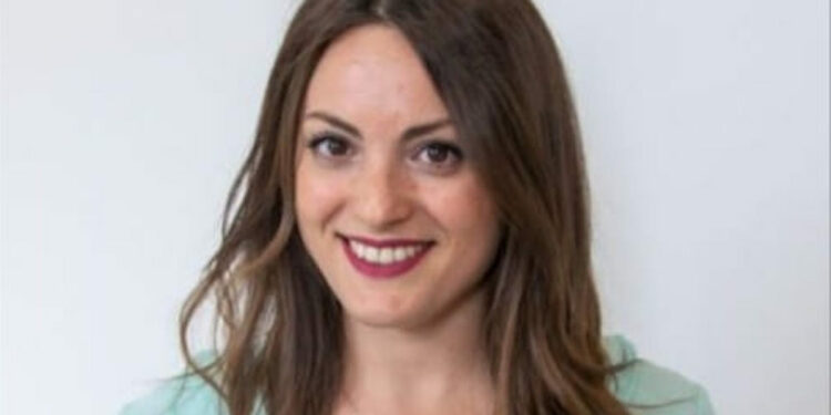 Uccisa dall’ex davanti agli occhi del fratello: l’uomo non accettava la fine della relazione