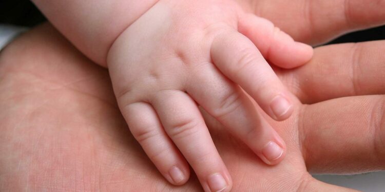 Neonato Morto Soffocato Roma