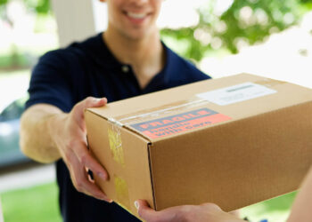 Roma Truffa Finto Postino