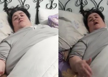 Rosaria abbandonata da sola in casa, il video in basso