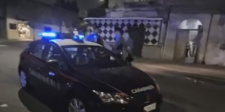 Pino Grazioli salva tre bambini costretti a vivere in una casa di prostituzione