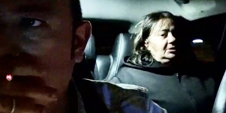 Rimasta sola al mondo vive per strada. Pino Grazioli in suo aiuto