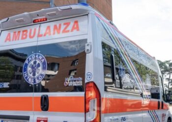 Colpi di pistola in centro a Cosenza  22enne ferita al volto
