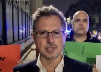 Il deputato Borrelli a Caivano per sostenere Don Maurizio Patriciello