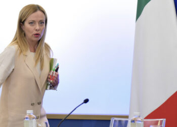 Meloni al Cairo per il summit internazionale per la pace