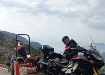 A 100 km/h con il trattore, fermato dai Carabinieri