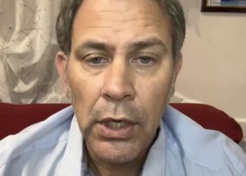 Nessuno Tocchi Ippocrate la denuncia;  Ambulanza multata per eccesso di velocità, aveva soccorso la donna bruciata viva dal vicino