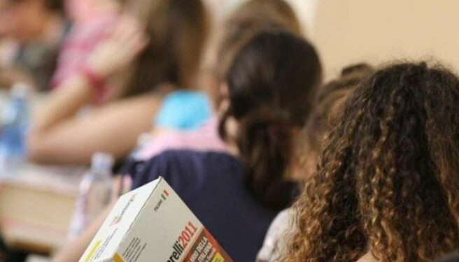 Messina, ripetono la maturità dopo esposto di una compagna: “Un Incubo”