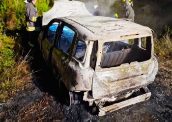 Vigili del fuoco in azione a Montoro (Av)