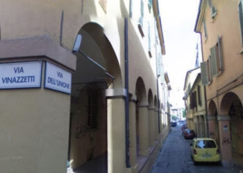 Stuprata in centro a Bologna fermati due africani