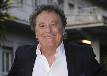 Il signor “Enzino” Iacchetti dona ambulanza alla Croce Rossa