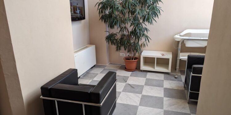 Sala per allattare in Campidoglio: spazio bebè allestito e funzionante