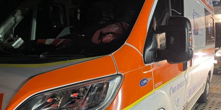 Trovato nella spazzatura defibrillatore funzionante: vale 18mila euro