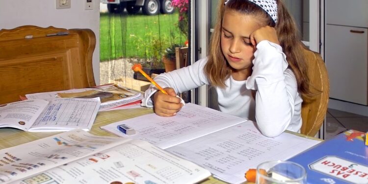 A Torino la preside comunica ai prof : “Niente compiti per le vacanze, la mente ha bisogno di riposo”