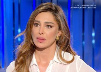 “Ho contato fino a 12 tradimenti di De Martino, poi mi sono fermata”, Belen a ruota libera da “zia” Mara Venier