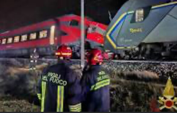 Scontro tra due treni a Faenza, 17 feriti