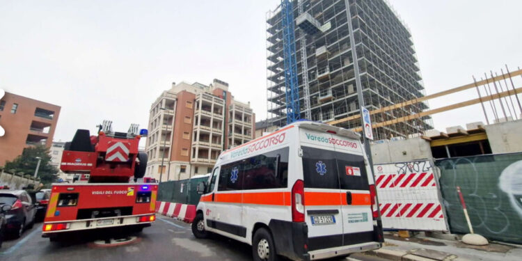 Incidente sul lavoro, muore a Milano operaio 28enne