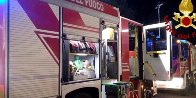 Un uomo e una donna morti travolti da un treno in aperta campagna