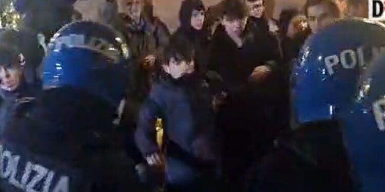 Tensioni  tra studenti e polizia a Roma
