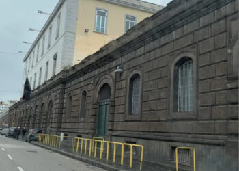 NAPOLI, TROVATA DROGA IN UN PACCO PER UN DETENUTO DEL CARCERE DI POGGIOREALE