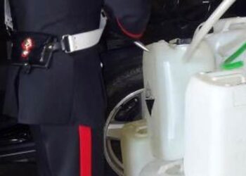 Nasconde nel cofano 350 litri di gasolio rubato in provincia di Avellino